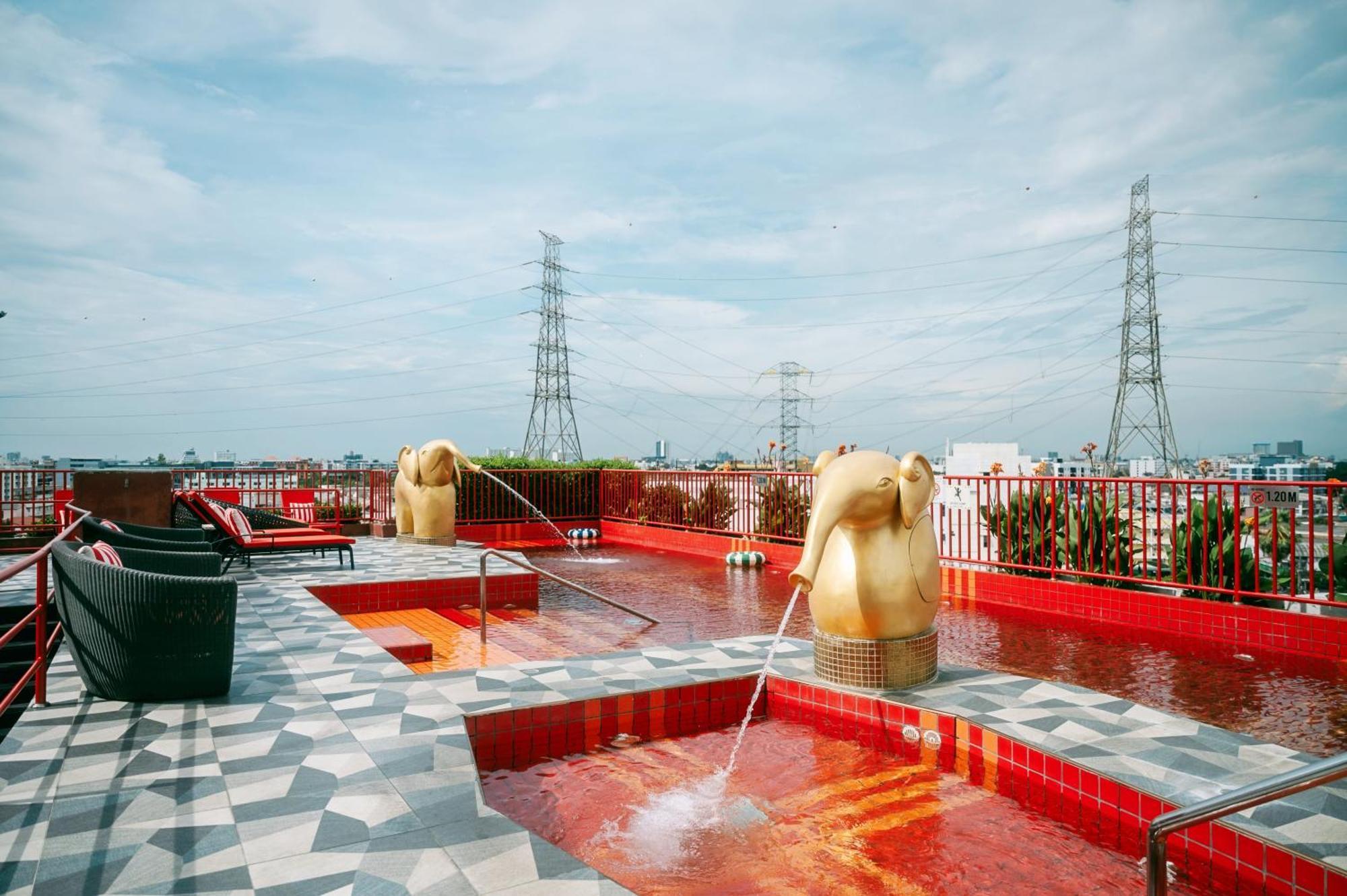 Mestyle Museum Hotel Bangkok Bagian luar foto